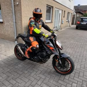 Happy Customers (75)